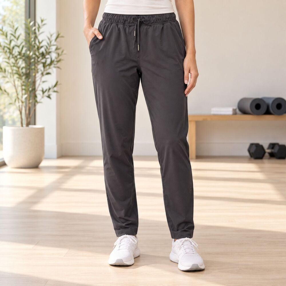 Lululemon On The Fly Jogger Black Pants Estimated Size 8